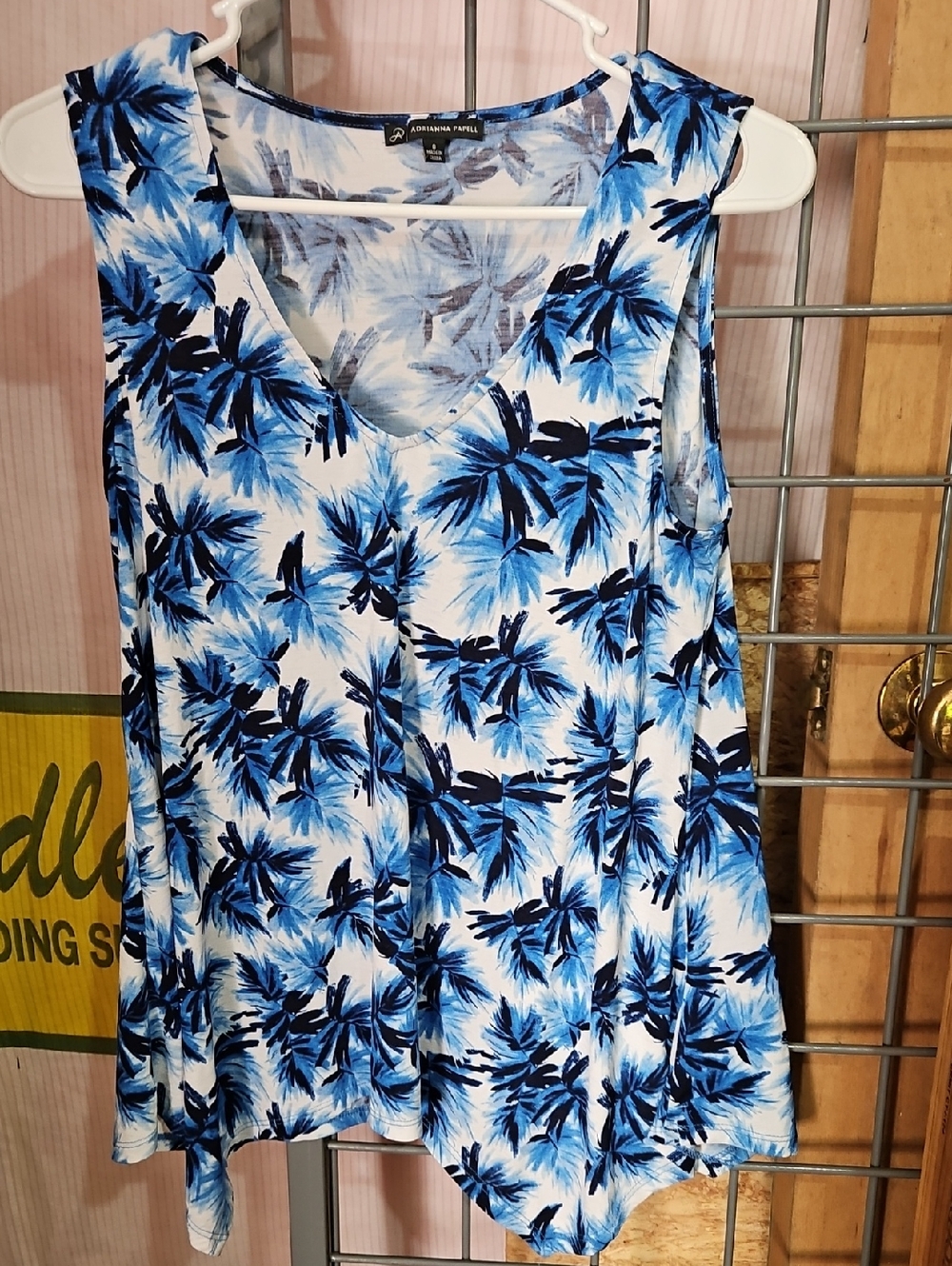 Adrianna Papell White and Blue Floral V-Neck Tank Top